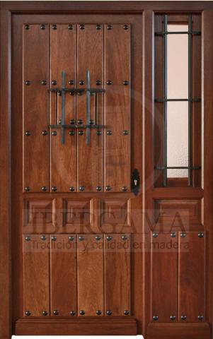 Puerta Rústica de Cuadros con Reja y Fijo con Zócalo